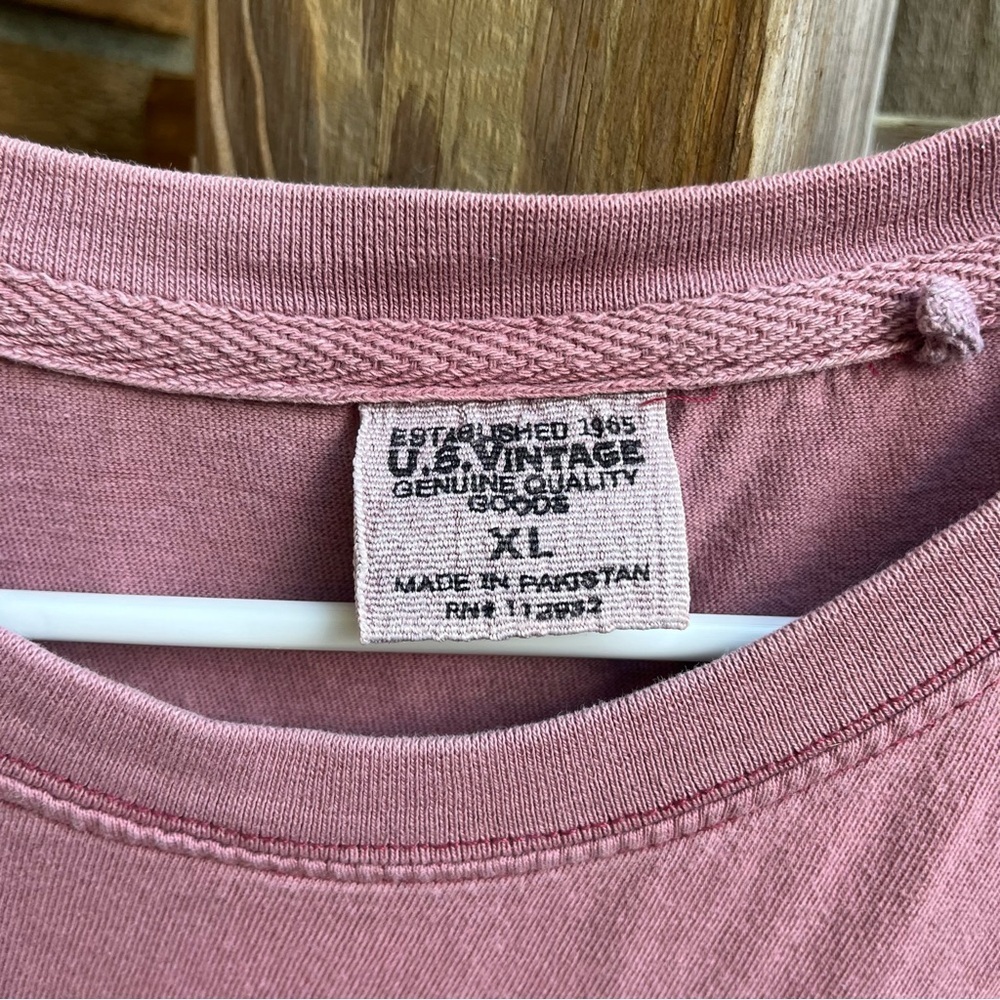 Gildan Men's Mauve Short Sleeve Tee - Picture 3 of 4